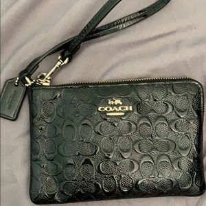Coach Bags - Coach wristlet Coach Bags - Coach wristlet